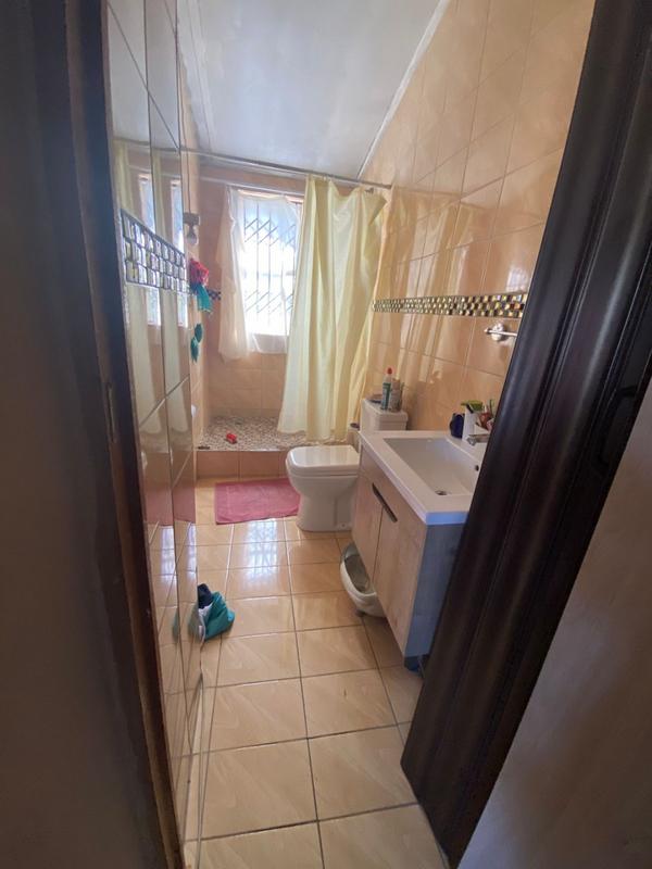 2 Bedroom Property for Sale in Lenham KwaZulu-Natal