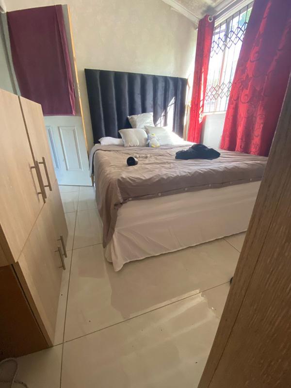 2 Bedroom Property for Sale in Lenham KwaZulu-Natal