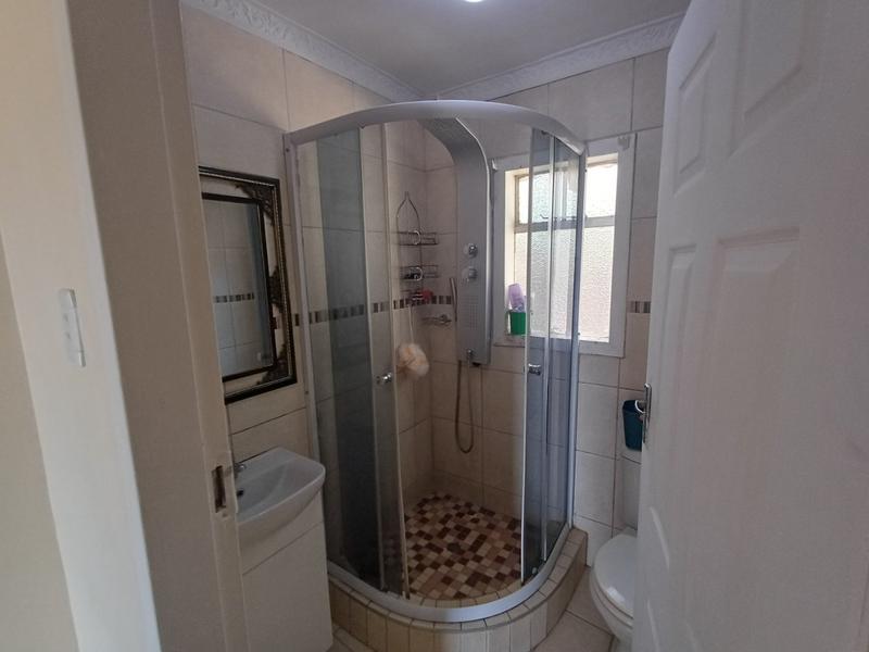 2 Bedroom Property for Sale in Lenham KwaZulu-Natal