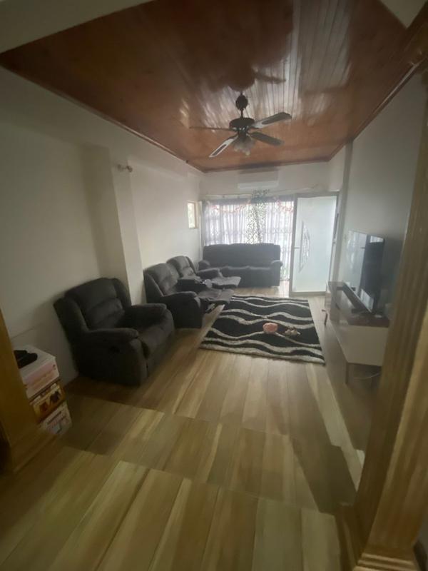 4 Bedroom Property for Sale in Northcroft KwaZulu-Natal