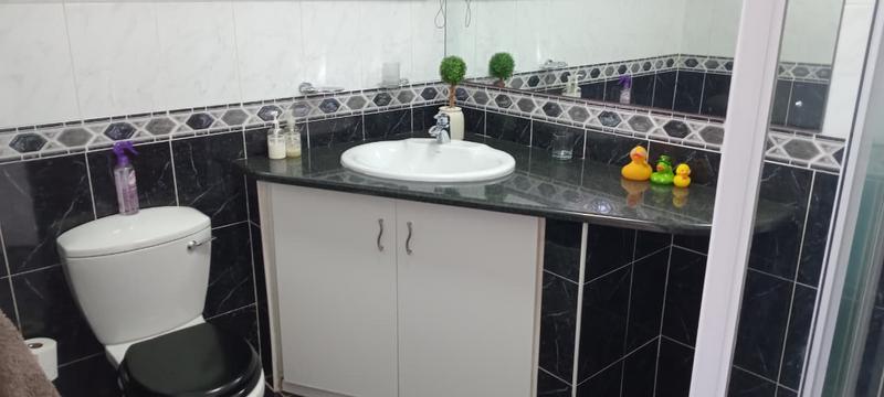 4 Bedroom Property for Sale in Reservoir Hills KwaZulu-Natal