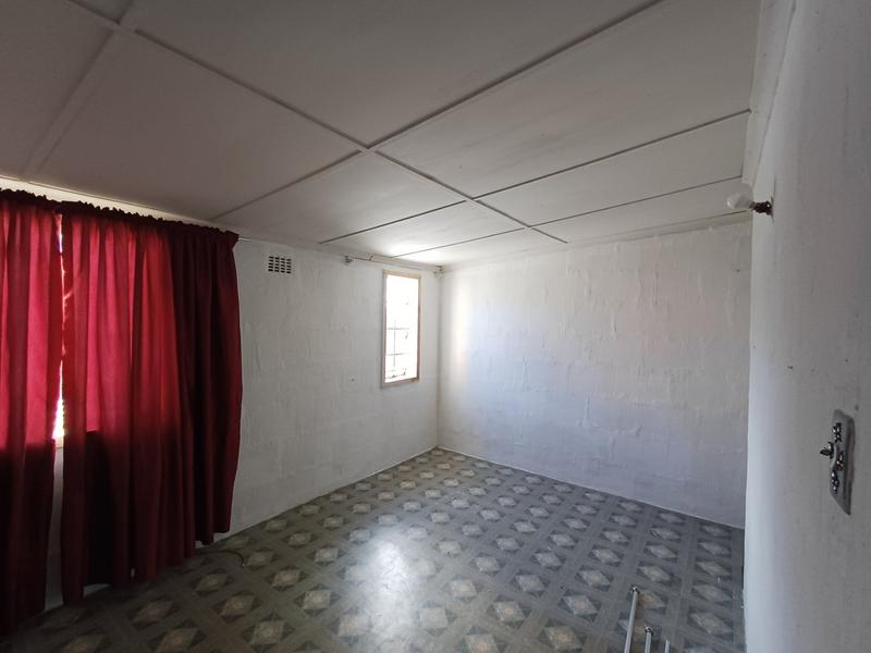 2 Bedroom Property for Sale in Stonebridge KwaZulu-Natal