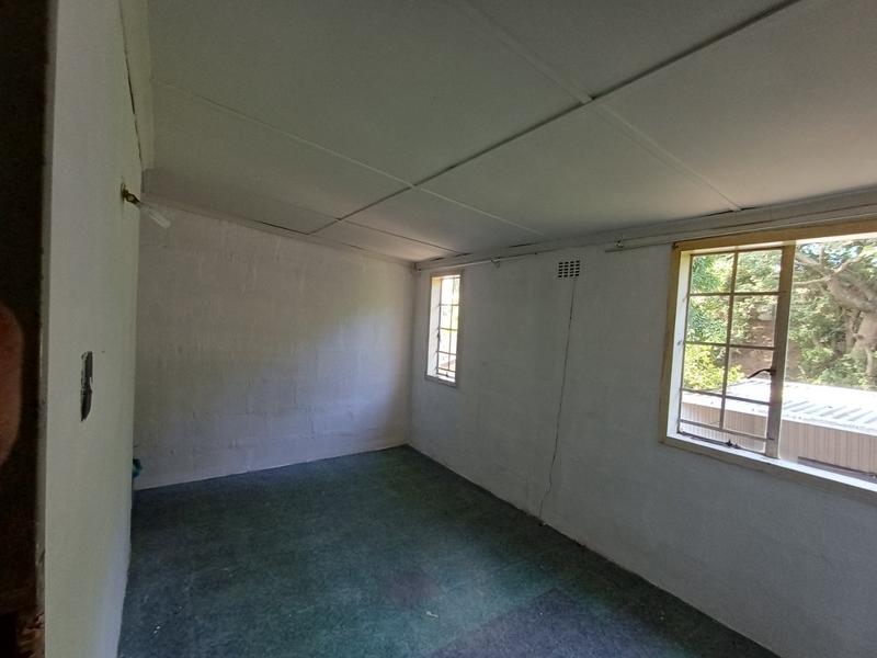 2 Bedroom Property for Sale in Stonebridge KwaZulu-Natal