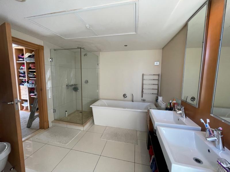 2 Bedroom Property for Sale in Umhlanga KwaZulu-Natal