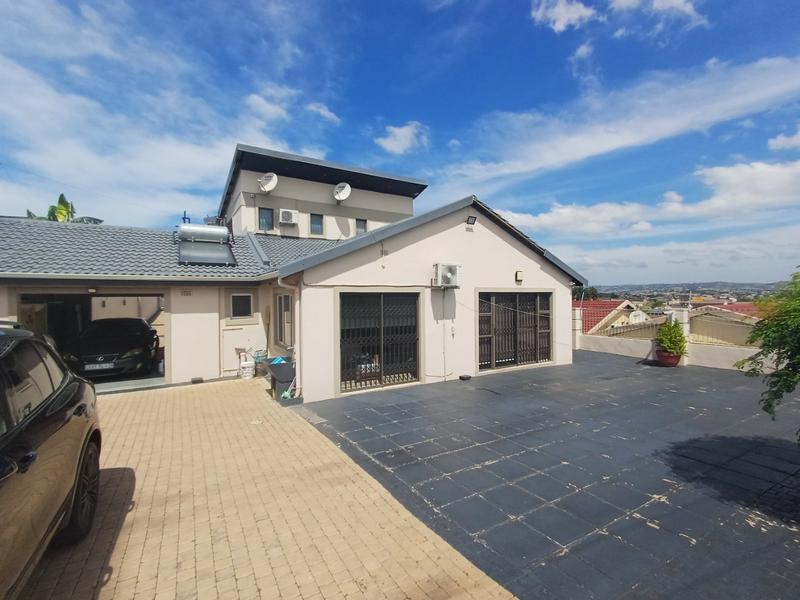 6 Bedroom Property for Sale in Woodview KwaZulu-Natal