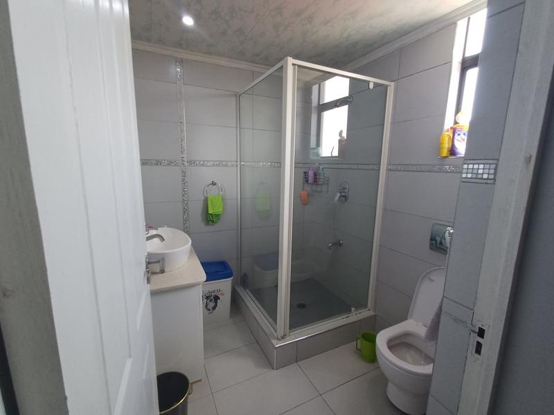 6 Bedroom Property for Sale in Woodview KwaZulu-Natal