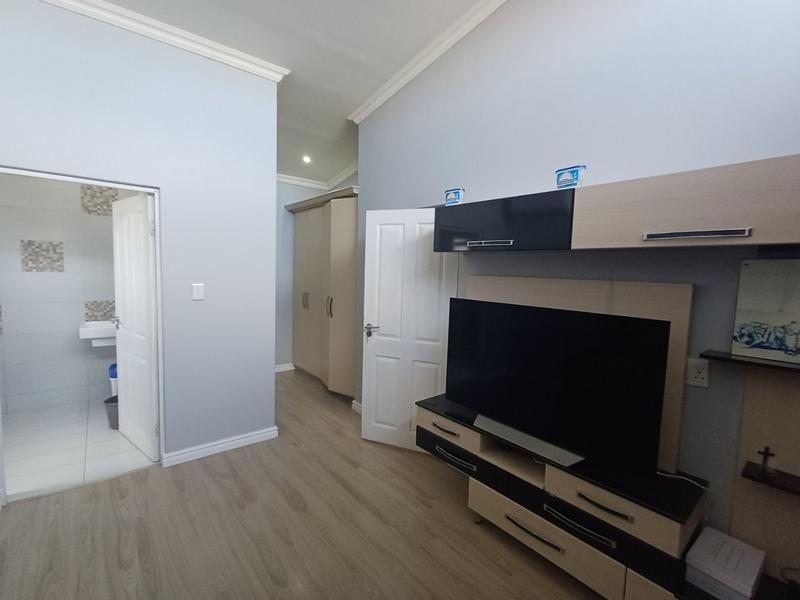 6 Bedroom Property for Sale in Woodview KwaZulu-Natal