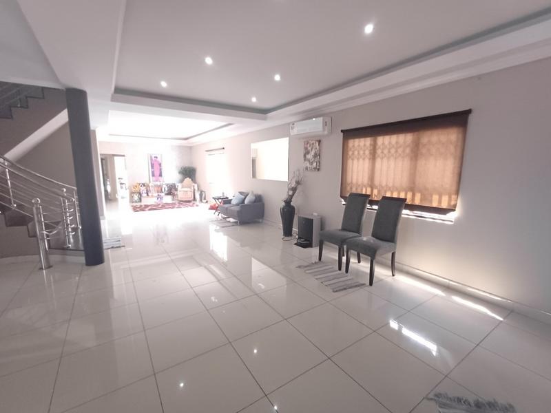 6 Bedroom Property for Sale in Woodview KwaZulu-Natal