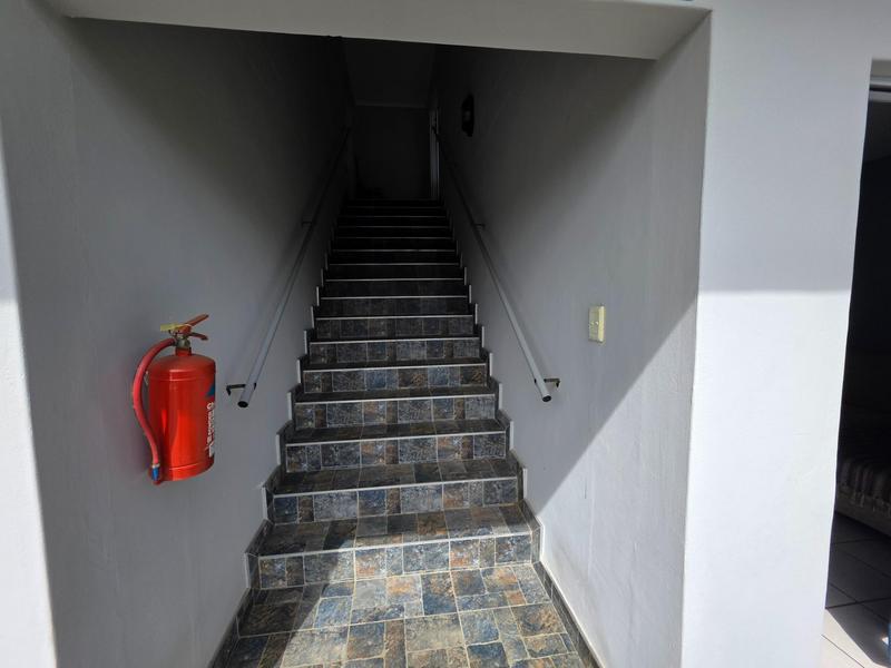 To Let 2 Bedroom Property for Rent in Redcliffe KwaZulu-Natal