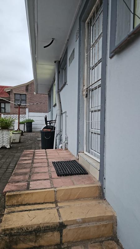 2 Bedroom Property for Sale in Reservoir Hills KwaZulu-Natal