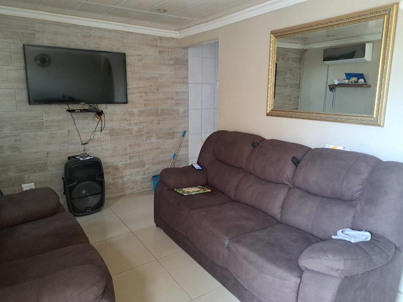 2 Bedroom Property for Sale in Lenham KwaZulu-Natal