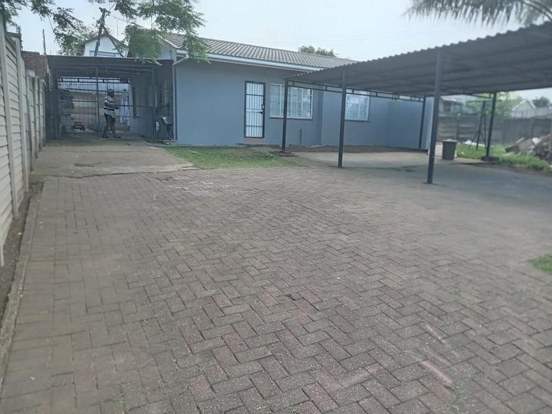To Let 2 Bedroom Property for Rent in Mountain Rise KwaZulu-Natal