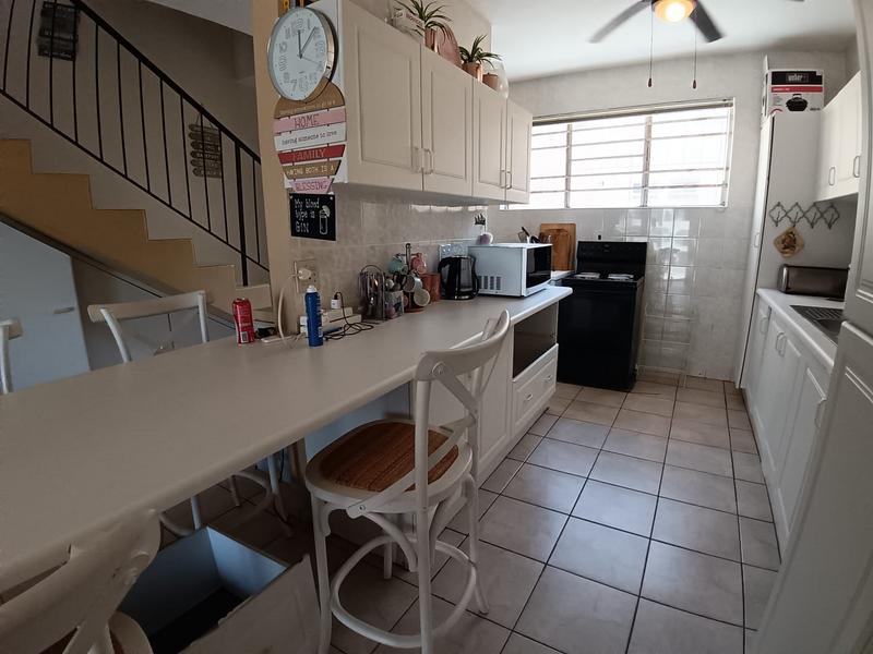2 Bedroom Property for Sale in Margate Beach KwaZulu-Natal