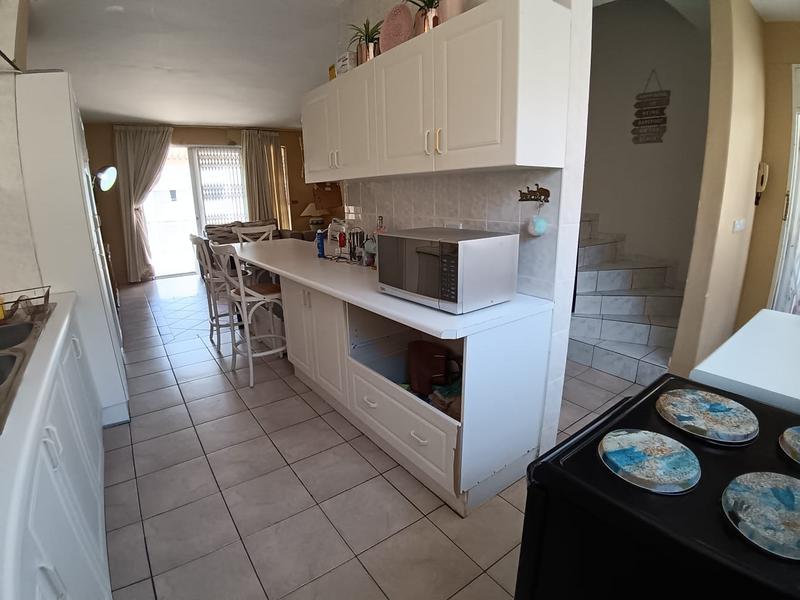 2 Bedroom Property for Sale in Margate Beach KwaZulu-Natal