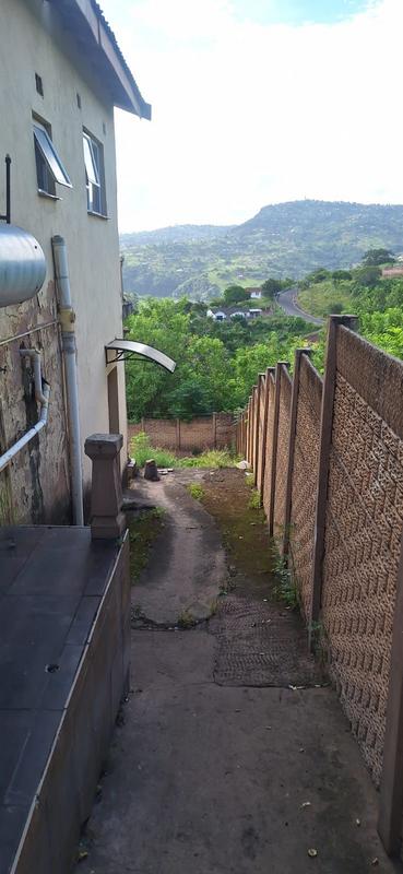 To Let 4 Bedroom Property for Rent in Klaarwater KwaZulu-Natal