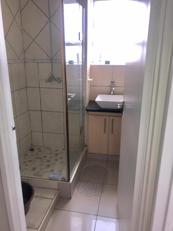 2 Bedroom Property for Sale in Morningside KwaZulu-Natal