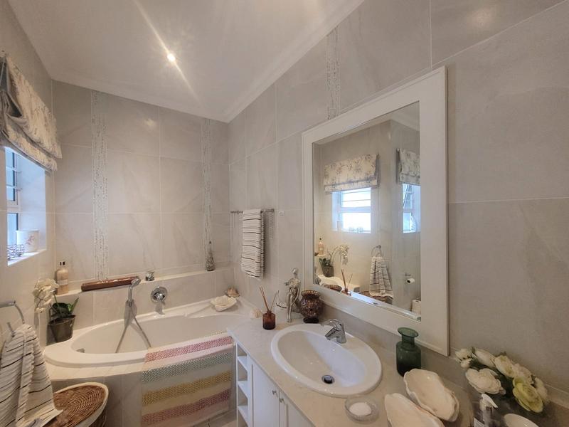 5 Bedroom Property for Sale in Southbroom KwaZulu-Natal