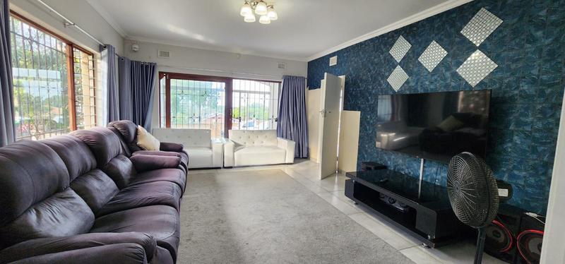 5 Bedroom Property for Sale in Widenham KwaZulu-Natal