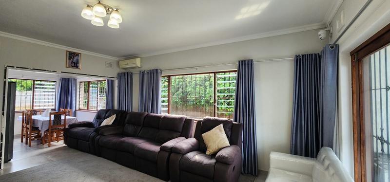 5 Bedroom Property for Sale in Widenham KwaZulu-Natal