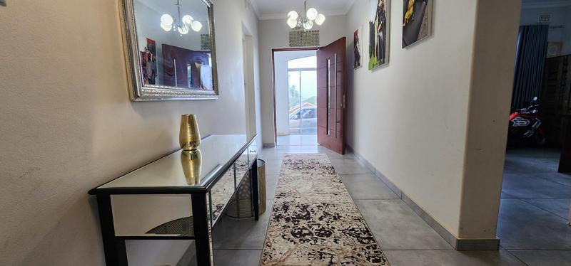 5 Bedroom Property for Sale in Widenham KwaZulu-Natal