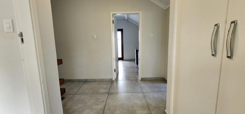 5 Bedroom Property for Sale in Widenham KwaZulu-Natal