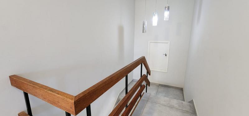 5 Bedroom Property for Sale in Widenham KwaZulu-Natal