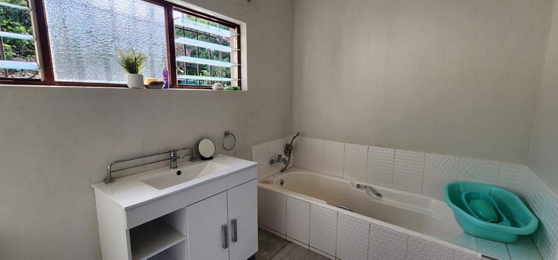 5 Bedroom Property for Sale in Widenham KwaZulu-Natal