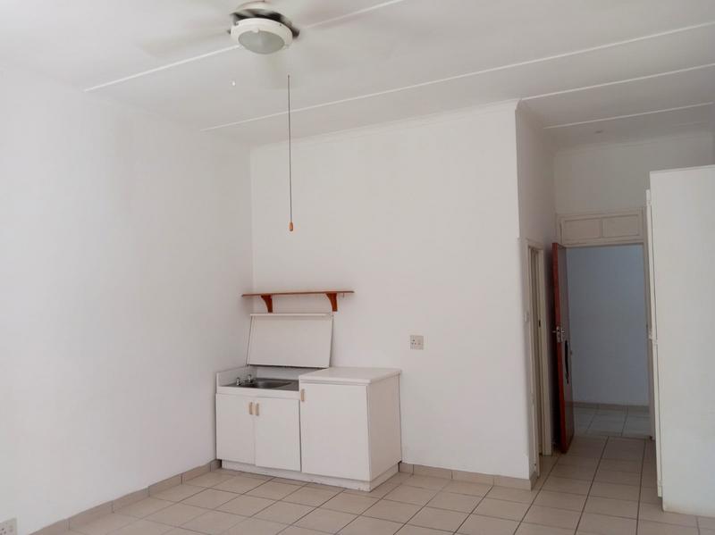 1 Bedroom Property for Sale in Scottburgh KwaZulu-Natal