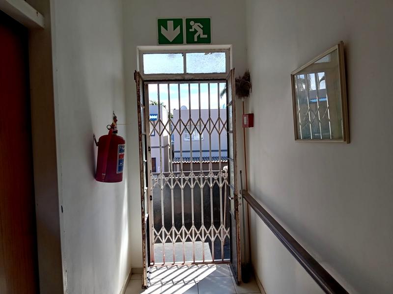 1 Bedroom Property for Sale in Scottburgh KwaZulu-Natal