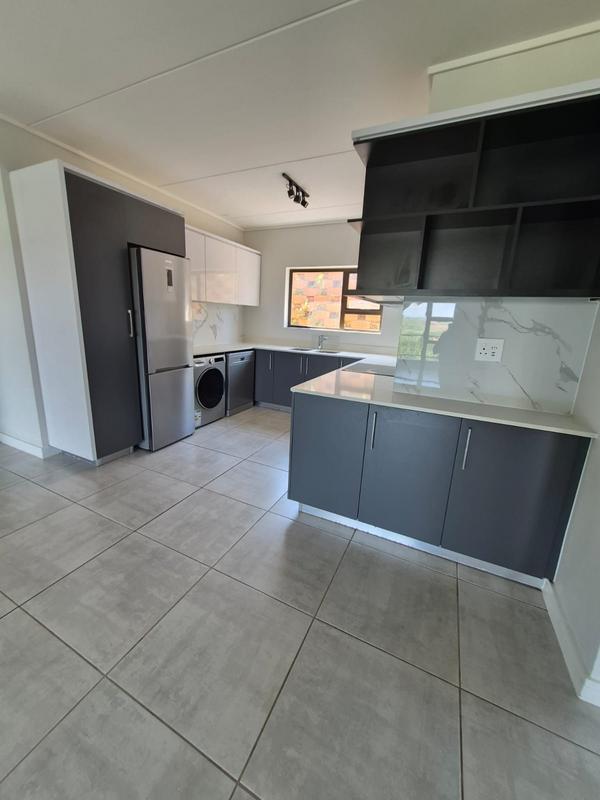 To Let 3 Bedroom Property for Rent in Izinga Ridge KwaZulu-Natal