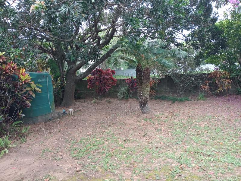 2 Bedroom Property for Sale in Uvongo KwaZulu-Natal