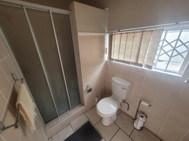2 Bedroom Property for Sale in Lawrence Rocks KwaZulu-Natal
