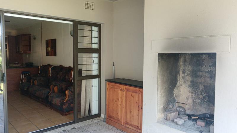 2 Bedroom Property for Sale in Manaba Beach KwaZulu-Natal