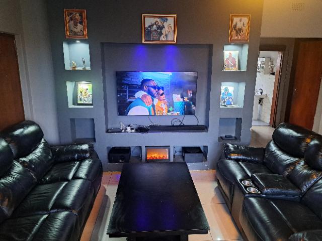 2 Bedroom Property for Sale in Umkomaas KwaZulu-Natal