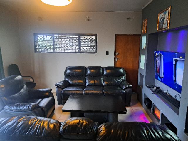2 Bedroom Property for Sale in Umkomaas KwaZulu-Natal
