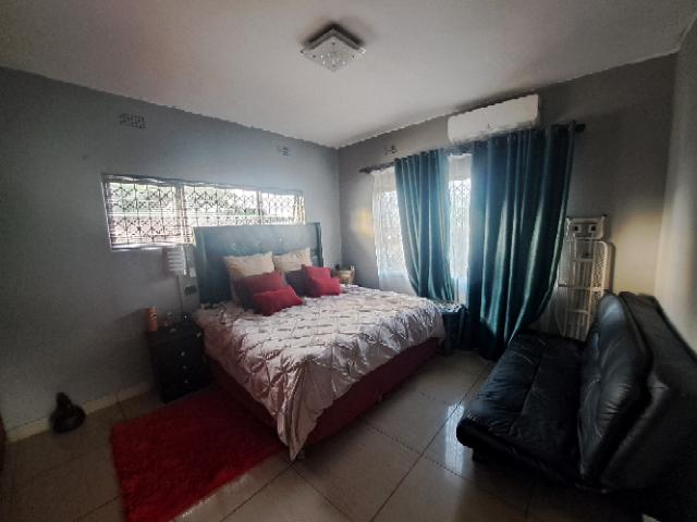2 Bedroom Property for Sale in Umkomaas KwaZulu-Natal