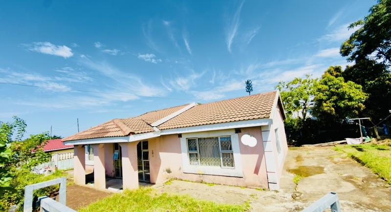 4 Bedroom Property for Sale in Ntuzuma KwaZulu-Natal