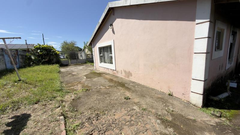 4 Bedroom Property for Sale in Ntuzuma KwaZulu-Natal