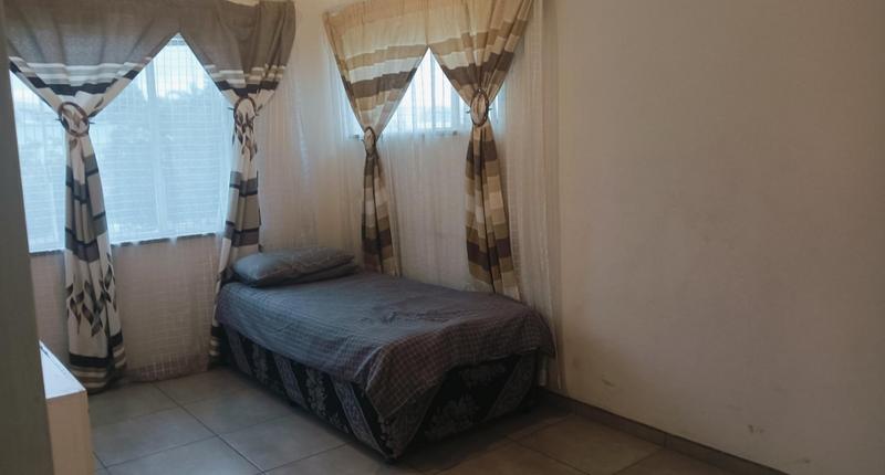 To Let 3 Bedroom Property for Rent in Pinetown KwaZulu-Natal