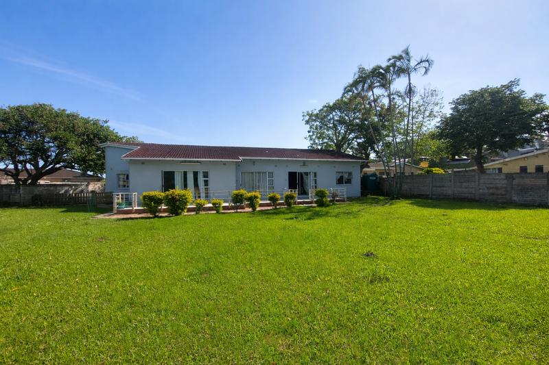 5 Bedroom Property for Sale in Shelly Beach KwaZulu-Natal