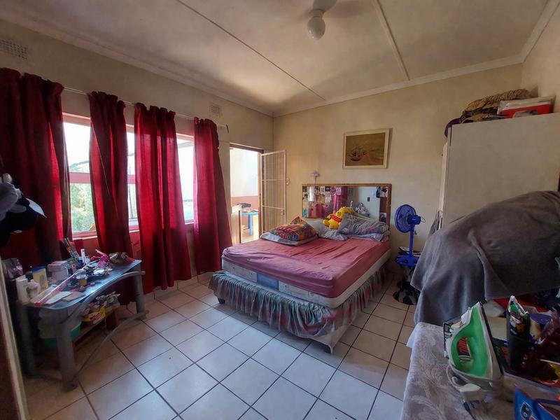 5 Bedroom Property for Sale in Shelly Beach KwaZulu-Natal