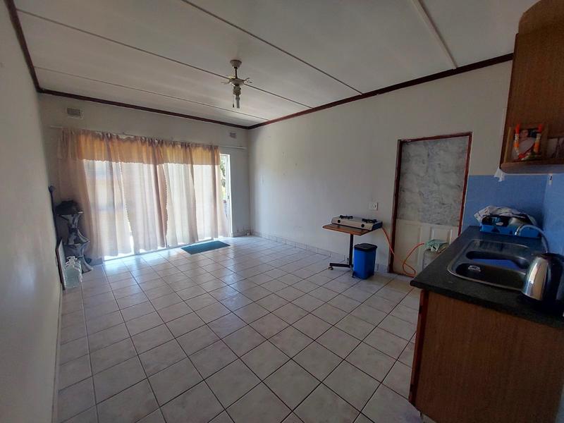 5 Bedroom Property for Sale in Shelly Beach KwaZulu-Natal