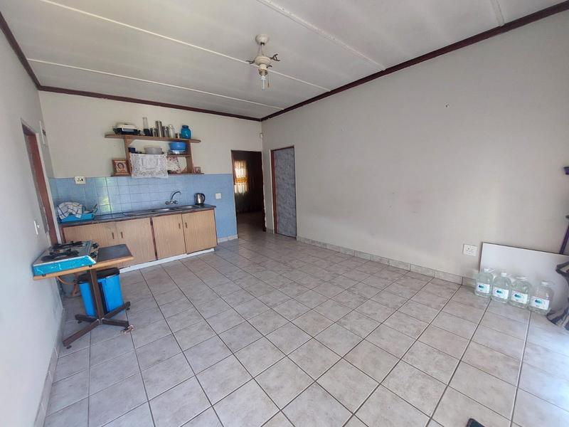 5 Bedroom Property for Sale in Shelly Beach KwaZulu-Natal