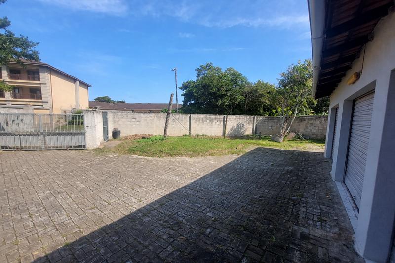 5 Bedroom Property for Sale in Shelly Beach KwaZulu-Natal