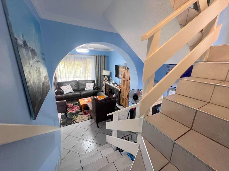 2 Bedroom Property for Sale in Manaba Beach KwaZulu-Natal