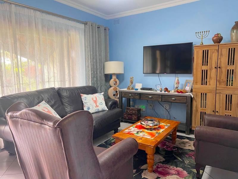 2 Bedroom Property for Sale in Manaba Beach KwaZulu-Natal