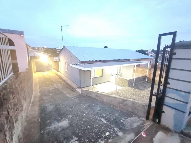 3 Bedroom Property for Sale in Northcroft KwaZulu-Natal