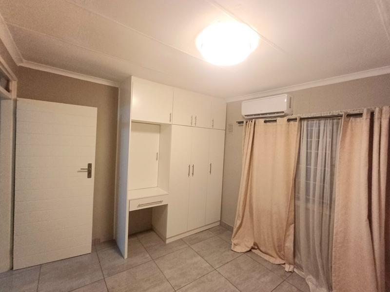 3 Bedroom Property for Sale in Northcroft KwaZulu-Natal