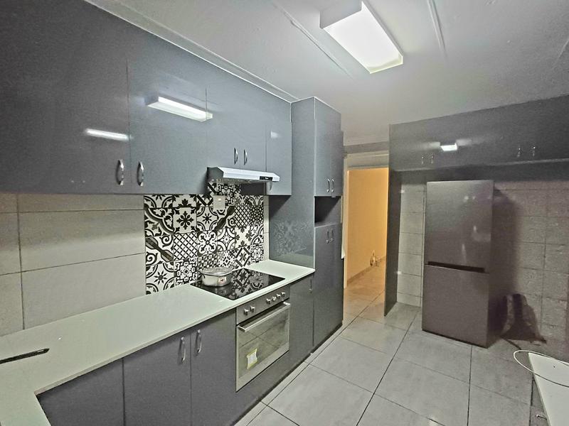 3 Bedroom Property for Sale in Northcroft KwaZulu-Natal