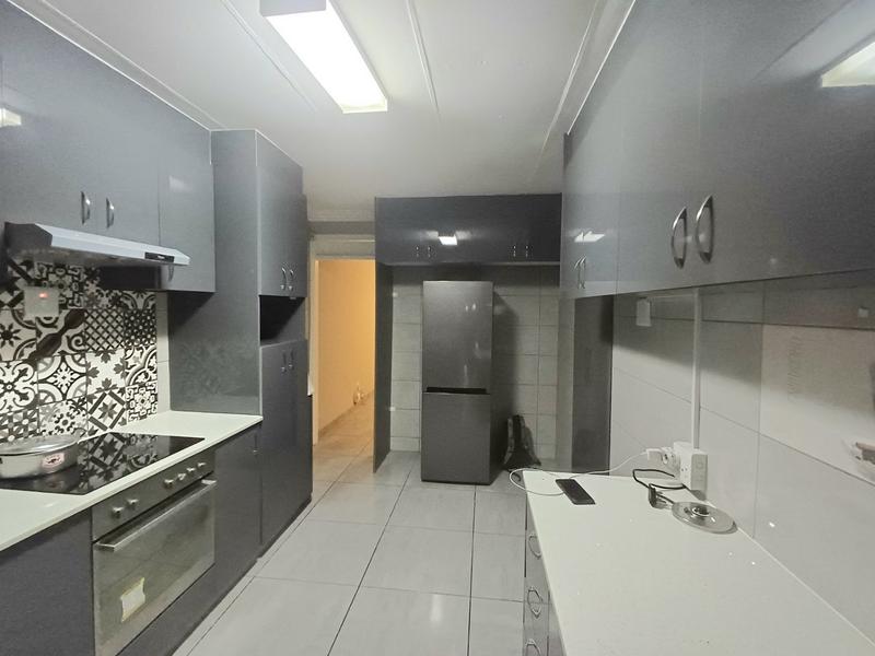 3 Bedroom Property for Sale in Northcroft KwaZulu-Natal